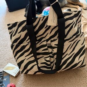 Universal Thread Zebra-Print Canvas Tote in Beige and Black